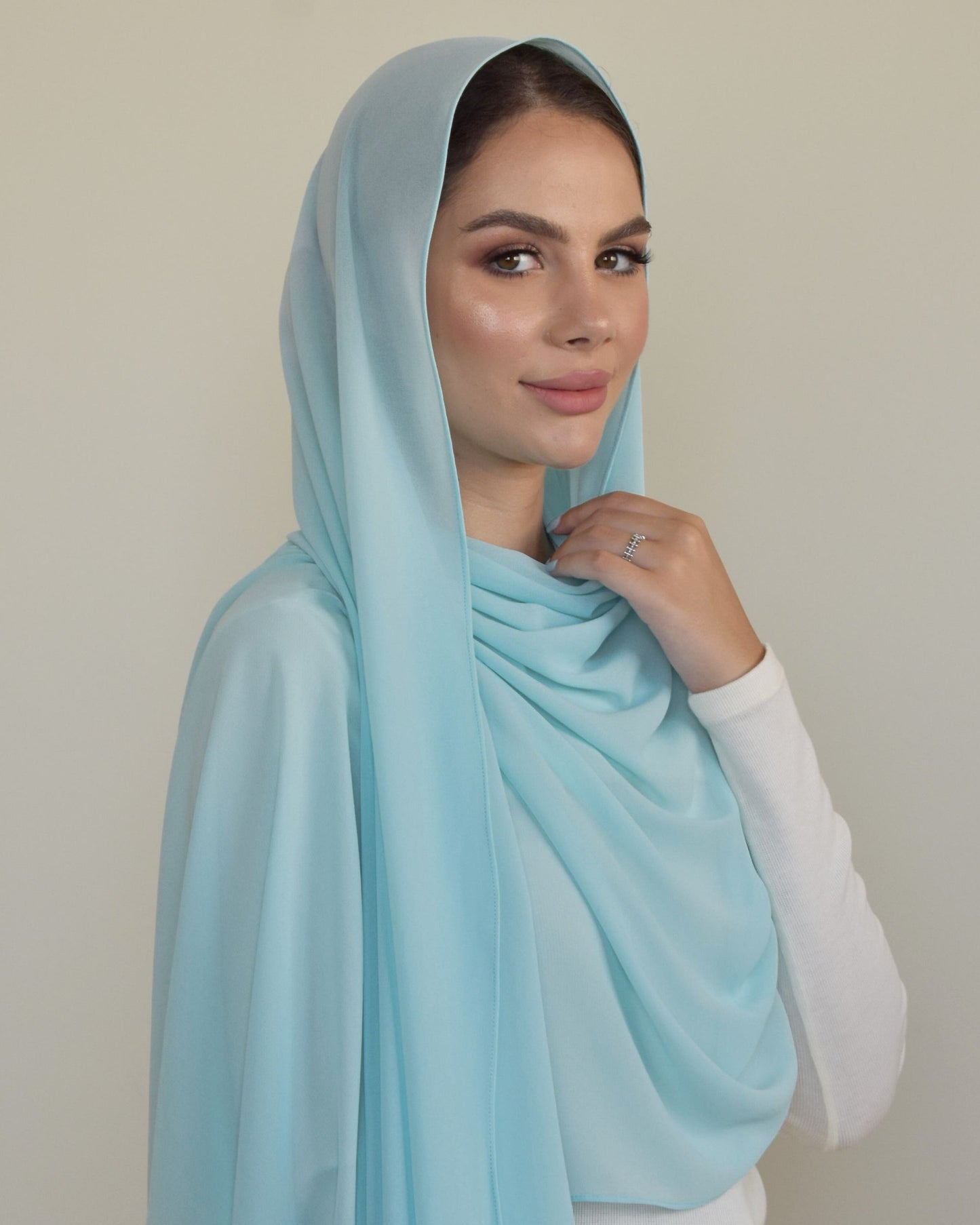 chale en crepe chiffon bleu ciel