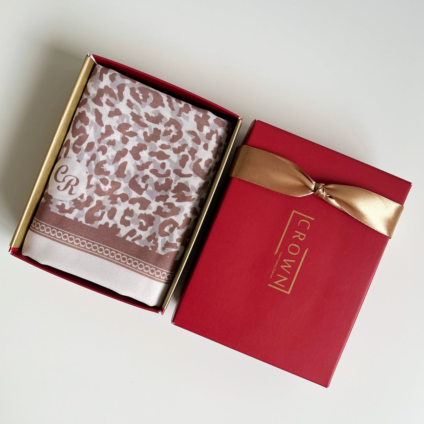 Leopard linen gift box