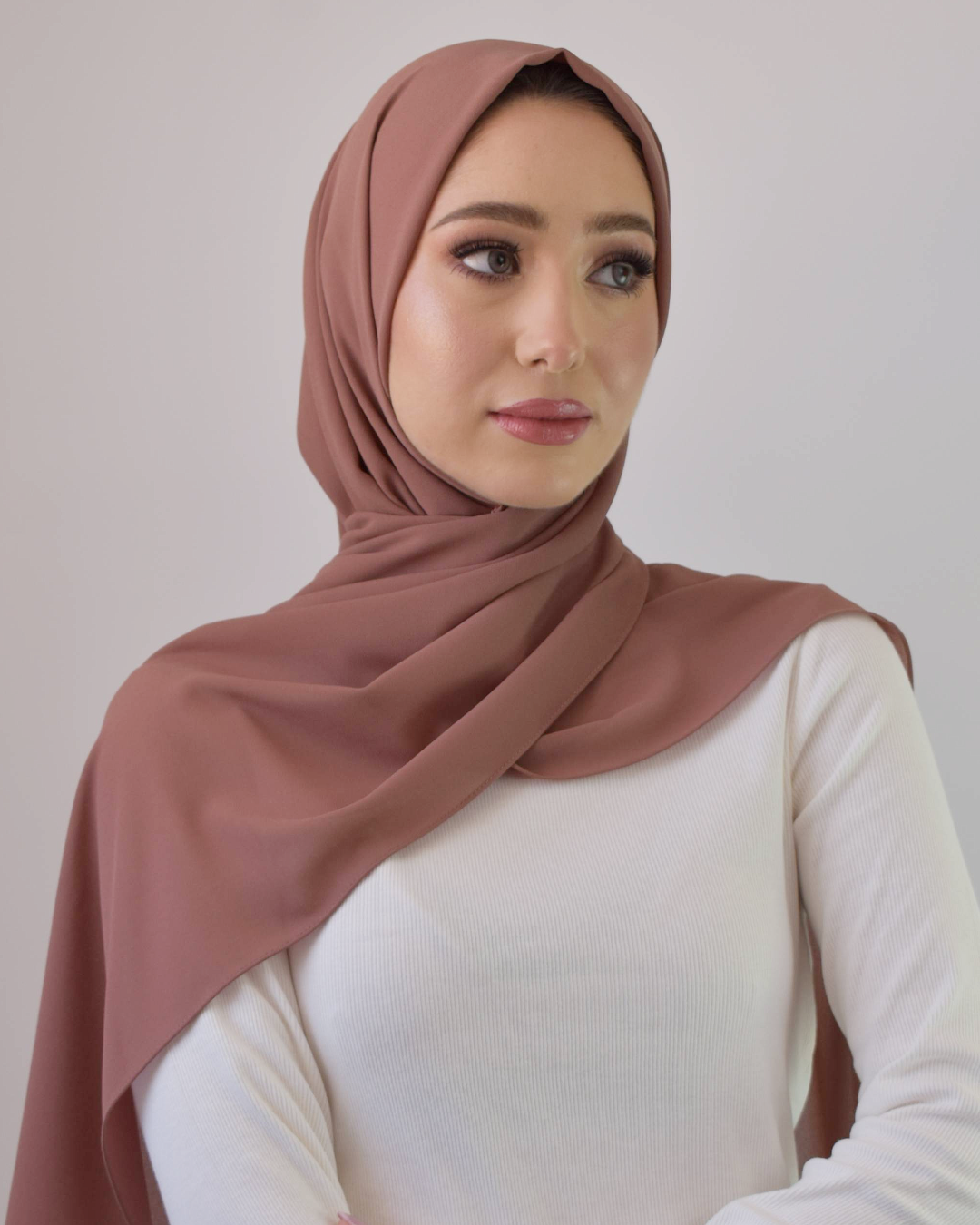 chale en crepe chiffon couleur brun cuivre