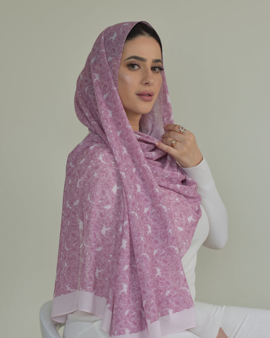 chale en crepe chiffon imprime fleur rose