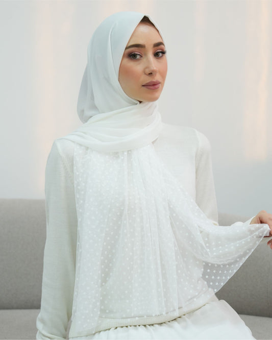 châle en crêpe chiffon et tulle à pois couleur blanche
