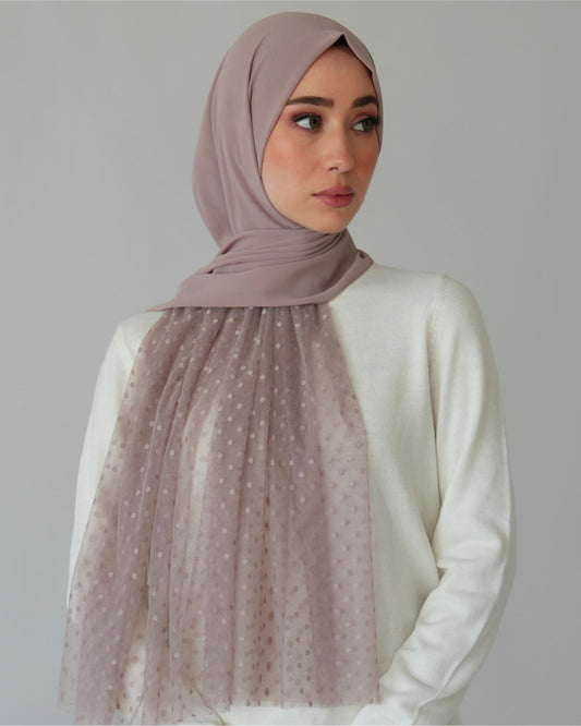châle en crêpe chiffon et tulle à pois couleur nude