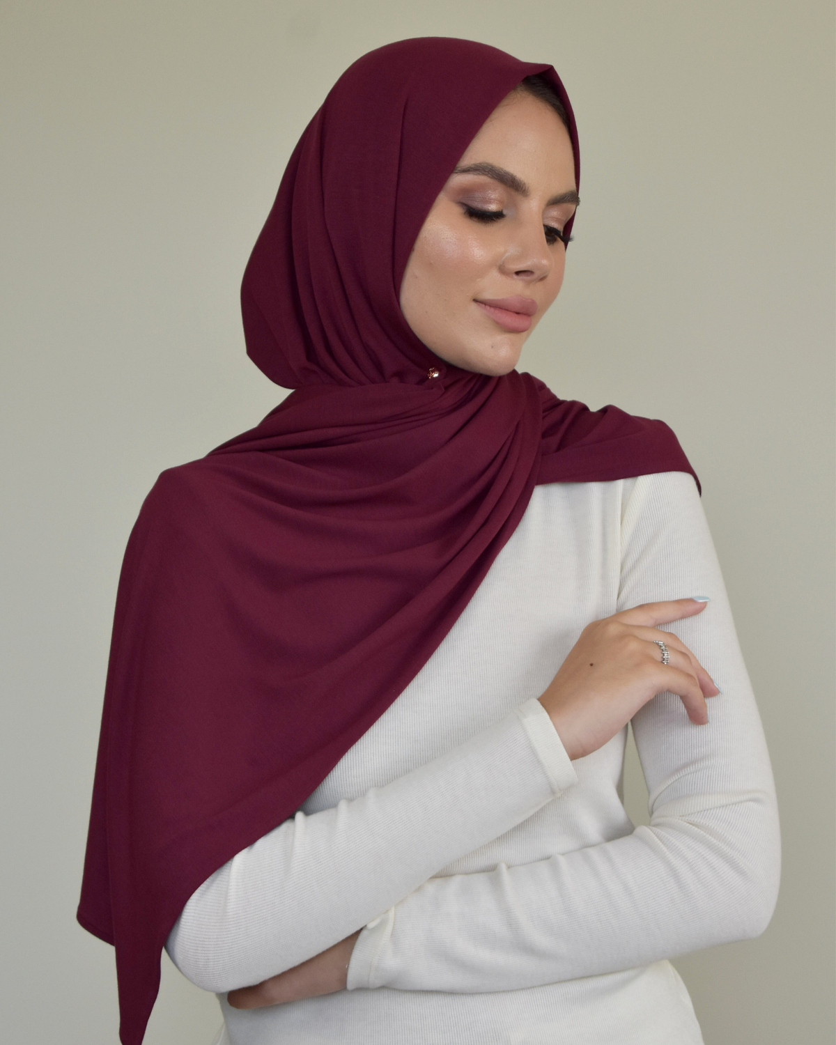 Châle en jersey burgundy femme – écharpe légère et pratique Crown Scarves