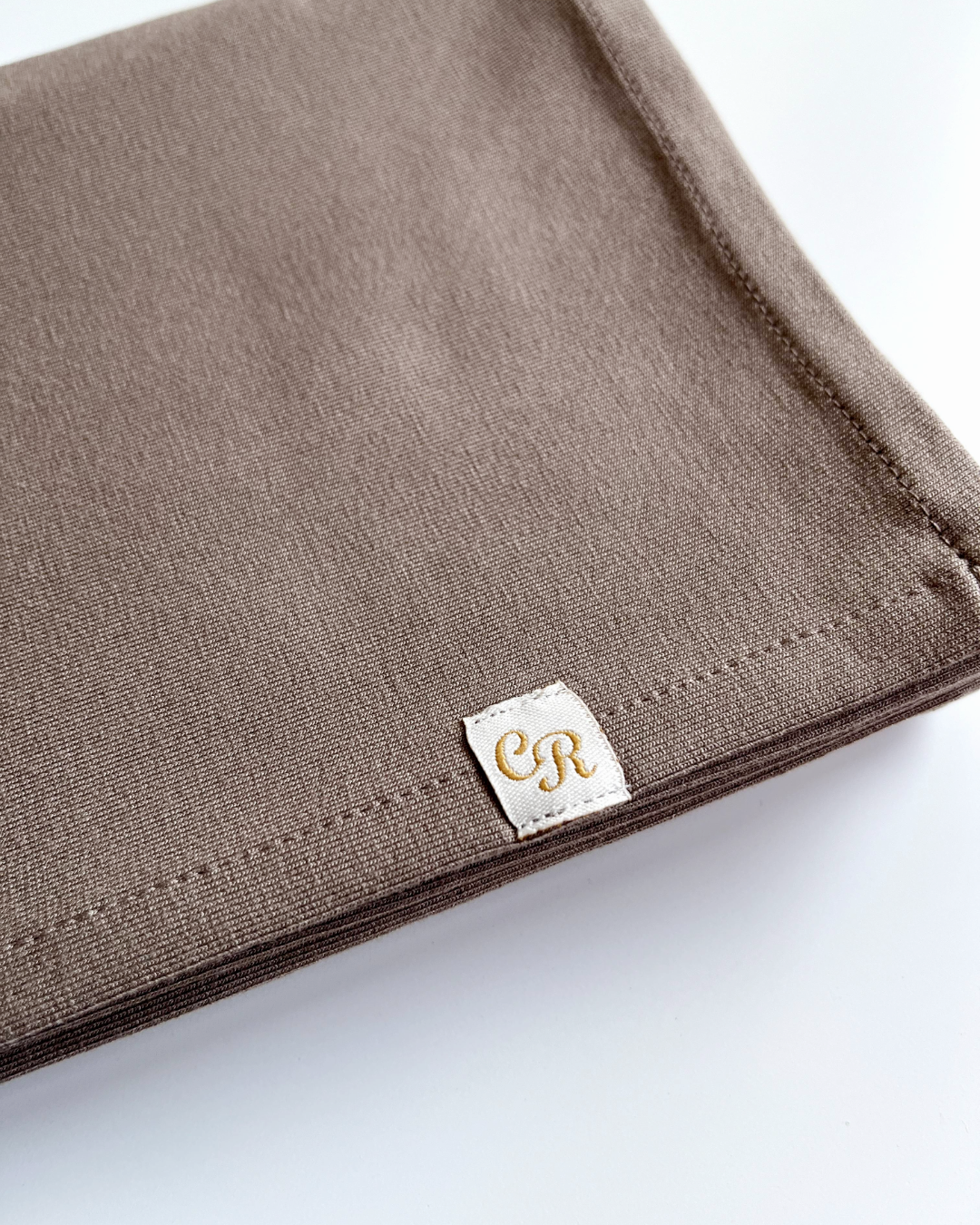 chale en jersey marron clair vue de details