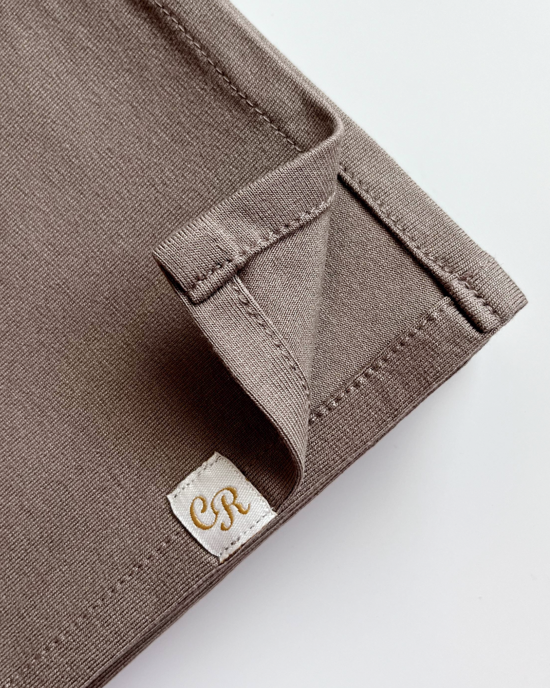 chale en jersey marron clair vue de details