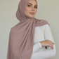 Châle en jersey taupe femme – écharpe légère et pratique Crown Scarves
